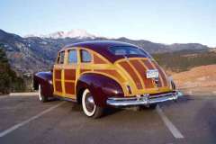 1947 Nash Suburban. Tim and Lisa Heckel (NCCA 6105)