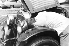 1971-GN-car-repair