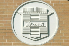 275